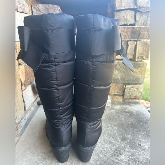 Kate Spade Cagney Wedge black quilted boots with pink lining Sz-7.  E - Picture 8 of 14